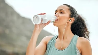 Stay hydrated: Drink plenty of water throughout the day to stay hydrated. Proper hydration supports optimal metabolism and can help manage weight. (Unsplash)