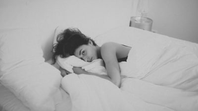 Prioritize sleep: Lack of sleep or poor sleep quantity can disrupt hormone balance, increase appetite, and lead to weight gain. Aim for 7-9 hours of uninterrupted sleep each night. (Photo by Yohann LIBOT on Unsplash)