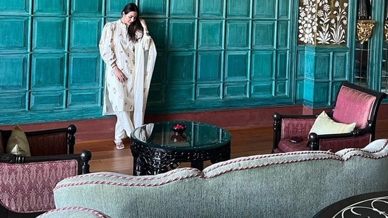Malaika Arora is staying at The Oberoi Amarvilas in Agra and shared several beautiful pictures on Instagram as she posed around the palace hotel while being decked up in a white salwar suit.&nbsp;