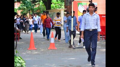 Candidates coming out of an examination centre after appearing for the NDA exam in Ludhiana. (HT/ MANISH) Candidates coming out of an examination centre after appearing for the NDA exam in Ludhiana. (HT/ MANISH)