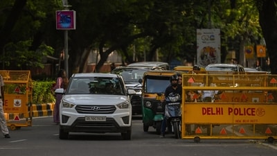 In view of the high profile event, Delhi will remain under severe restrictions from September 8-10. Over 10,000 police personnel will be on the ground to ensure smooth and safe traffic movement in the national capital. (Photo by Raj K Raj/ Hindustan Times) 