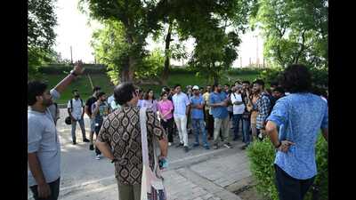 The Sunday rendezvous marked the second installment of these enthralling photowalks. (HT Photo) The Sunday rendezvous marked the second installment of these enthralling photowalks. (HT Photo)