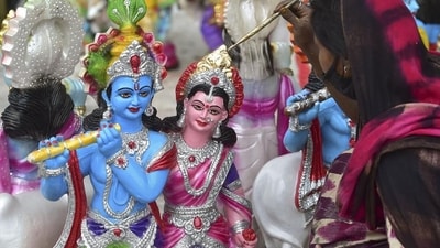 Bengal: In West Bengal, Janmashtami is celebrated as 'Janmashtami' and ‘Nanda Utsav.’ Devotees fast until midnight when Lord Krishna was born, and then they break their fast. Elaborate jhulan (swing) decorations are prepared for the deity, and idols are adorned with new clothes and jewellery. Devotional songs and dance performances are organised. (PTI) Bengal: In West Bengal, Janmashtami is celebrated as 'Janmashtami' and ‘Nanda Utsav.’ Devotees fast until midnight when Lord Krishna was born, and then they break their fast. Elaborate jhulan (swing) decorations are prepared for the deity, and idols are adorned with new clothes and jewellery. Devotional songs and dance performances are organised. (PTI)