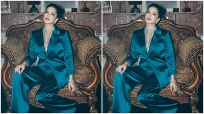 Sunny looked every bit stunning in a blue silk blazer and a pair of matching silk formal trousers. "Auckland DJ event! So much fun," Sunny captioned her pictures. (Instagram/@sunnyleone) Sunny looked every bit stunning in a blue silk blazer and a pair of matching silk formal trousers. "Auckland DJ event! So much fun," Sunny captioned her pictures. (Instagram/@sunnyleone)