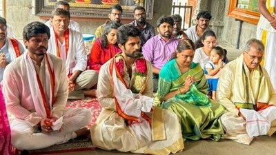 Vijay Deverakonda at Yadadri Temple, Telangana. Vijay Deverakonda at Yadadri Temple, Telangana.