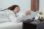  While skincare routines and products are vital, there's one often-overlooked aspect that can significantly impact your skin's health: your pillowcase. 