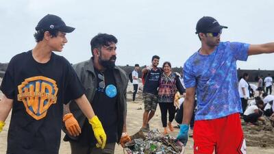 Beach warriors complete six years of cleaning Dadar, Juhu beaches; Babil Khan joins cause Beach warriors complete six years of cleaning Dadar, Juhu beaches; Babil Khan joins cause