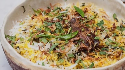 “Can we also join,” Swiggy asks Bengaluru customer after a big biryani order “Can we also join,” Swiggy asks Bengaluru customer after a big biryani order