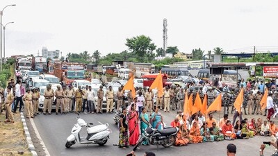 Sakal Maratha Samaj members stage a 'Rasta Roko' protest on Pune-Solapur Highway against Jalna administration over alleged lathicharge on protestors. (PTI) Sakal Maratha Samaj members stage a 'Rasta Roko' protest on Pune-Solapur Highway against Jalna administration over alleged lathicharge on protestors. (PTI)