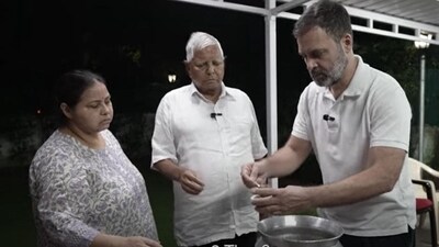 Rahul Gandhi at Lalu Prasad Yadav's house in Delhi