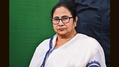 Chief minister Mamata Banerjee has directed senior bureaucrats of her administration to gear up for an all-out legal battle against the Raj Bhavan. (Hindustan Times) Chief minister Mamata Banerjee has directed senior bureaucrats of her administration to gear up for an all-out legal battle against the Raj Bhavan. (Hindustan Times)