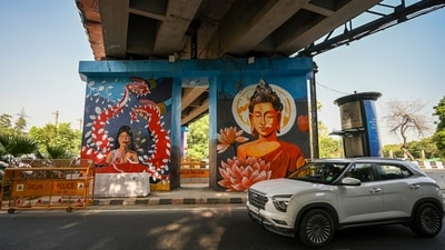 Murals painted on a railway bridge ahead of the G20 Summit at Inderprastha in New Delhi on Monday, (Sanchit Khanna/HT) Murals painted on a railway bridge ahead of the G20 Summit at Inderprastha in New Delhi on Monday, (Sanchit Khanna/HT)