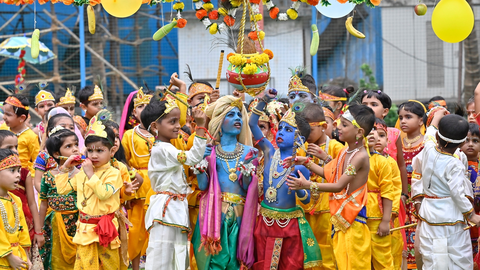 Janmashtami 2023 Live Updates: Krishna Janmashtami celebrations begin; muhurat, puja vidhi of Lord Krishna's birthday - Vimarsana News