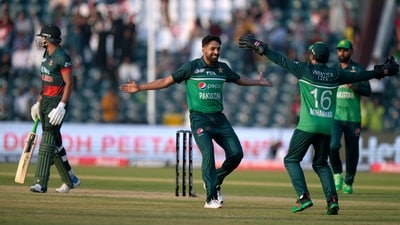 Haris Rauf celebrates with teammates after taking the wicket of Taskin Ahmed at the Asia Cup, Super 4 tie (AP) Haris Rauf celebrates with teammates after taking the wicket of Taskin Ahmed at the Asia Cup, Super 4 tie (AP)