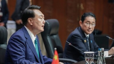 South Korean President Yoon Suk Yeol, left, delivers his remarks as Japan's Prime Minster Fumio Kishida looks on. (AP) South Korean President Yoon Suk Yeol, left, delivers his remarks as Japan's Prime Minster Fumio Kishida looks on. (AP)