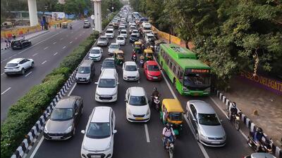 Major traffic snarls were reported in the Capital on Tuesday due to the rehearsals for the G20 meeting. (HT Photo) Major traffic snarls were reported in the Capital on Tuesday due to the rehearsals for the G20 meeting. (HT Photo)