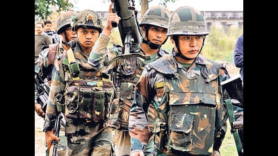 On Monday, security forces had killed a terrorist while a policeman and a soldier were injured during an encounter in Gali Sohab area of Chassana in Reasi district. (HT File)