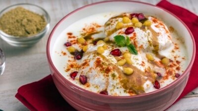 janmashtami fasting food dahi vada (Shutterstock) janmashtami fasting food dahi vada (Shutterstock)