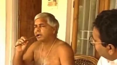 Lalu Prasad Yadav, in this old video, explains the difference between India and Bharat.