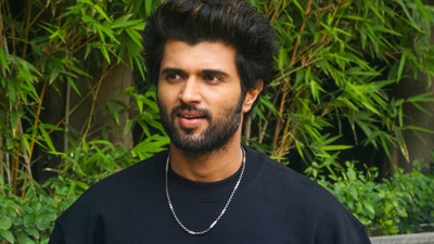 Vijay Deverakonda promised to donate 1 lakh rupees to 100 families to celebrate the success of Kushi. (PTI) Vijay Deverakonda promised to donate 1 lakh rupees to 100 families to celebrate the success of Kushi. (PTI)