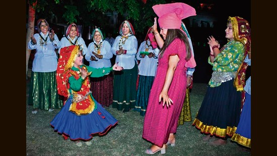 Foreign delegates join the festivities at ITC Grand Bharat hotel in Nuh on Wednesday. (HT Photo)
