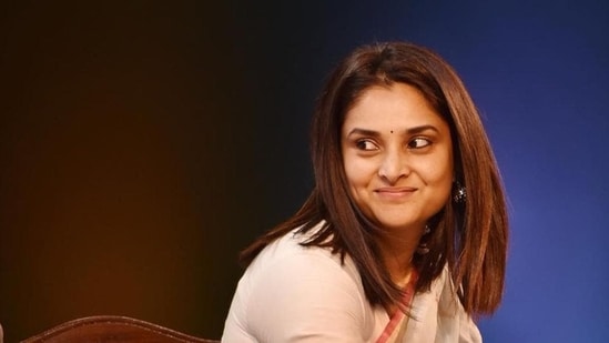 Divya Spandana is fit and healthy, she will be back in Bengaluru: Reports Divya Spandana is fit and healthy, she will be back in Bengaluru: Reports