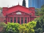 Karnataka HC pulls up BBMP for not issuing death certificate to a person. 