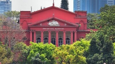 Karnataka HC pulls up BBMP for not issuing death certificate to a person. Karnataka HC pulls up BBMP for not issuing death certificate to a person.