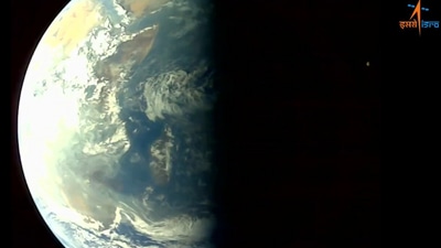 Aditya-L1 captures Earth and Moon while on its way to Lagrange point 1.