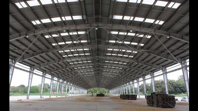 The Sector-39 grain market was planned in 2002 to decongest the Sector-26 grain market, where there is no more room for expansion. (HT File) The Sector-39 grain market was planned in 2002 to decongest the Sector-26 grain market, where there is no more room for expansion. (HT File)