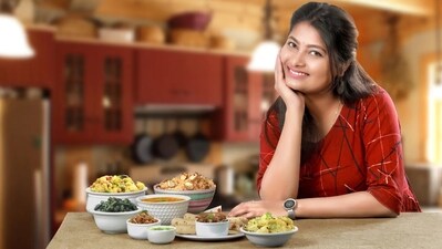 Mindful food choices: When selecting your meals and snacks, make mindful choices that nourish your body and support overall well-being. Consider the nutritional value of the foods you consume and how they make you feel. (Shutterstock)