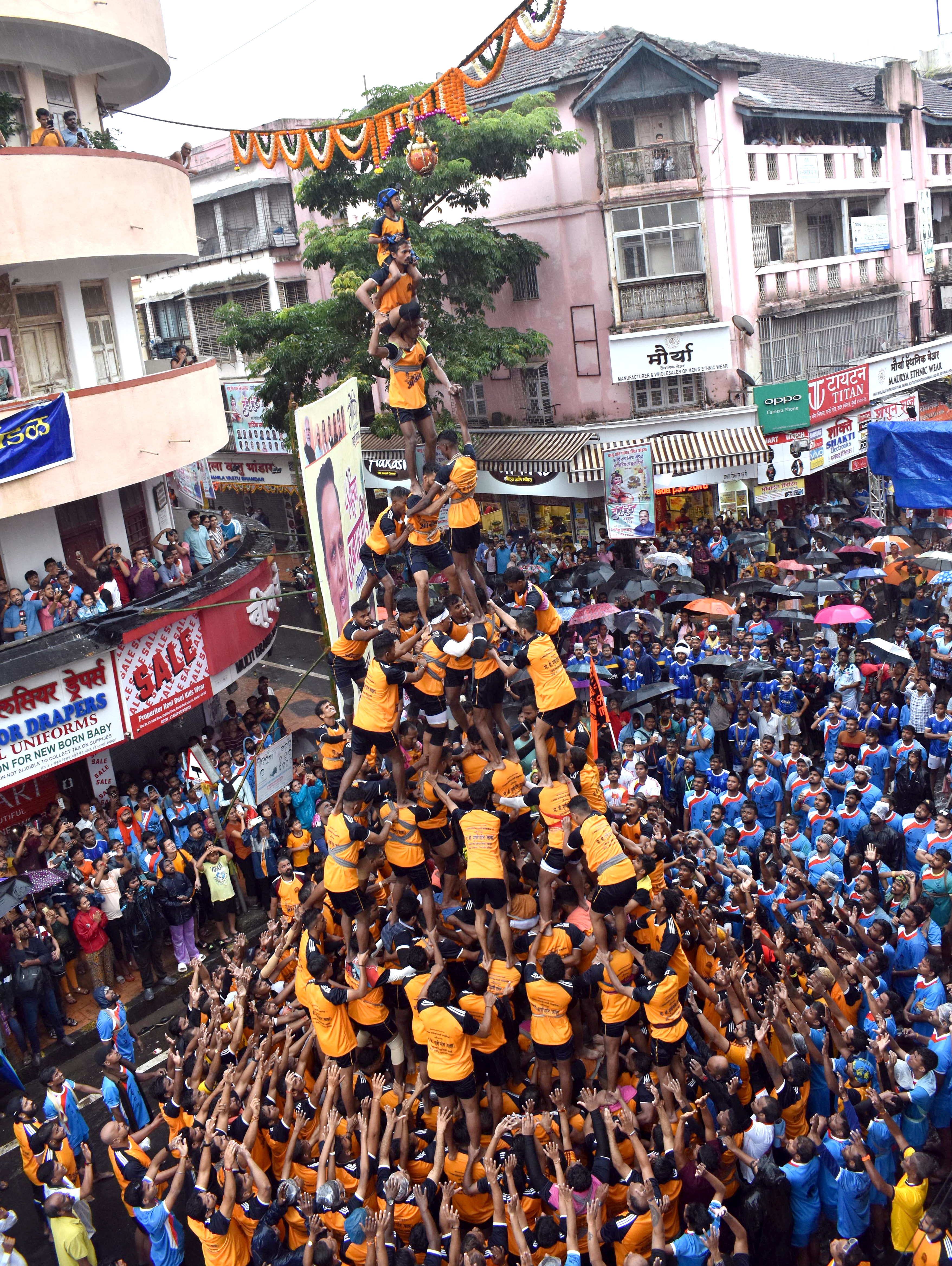 Govindas performing the Dahi Handi ceremony on the occasion of Krishna Janmashtami in Dadar, Mumbai. (ANI photo) Govindas performing the Dahi Handi ceremony on the occasion of Krishna Janmashtami in Dadar, Mumbai. (ANI photo)
