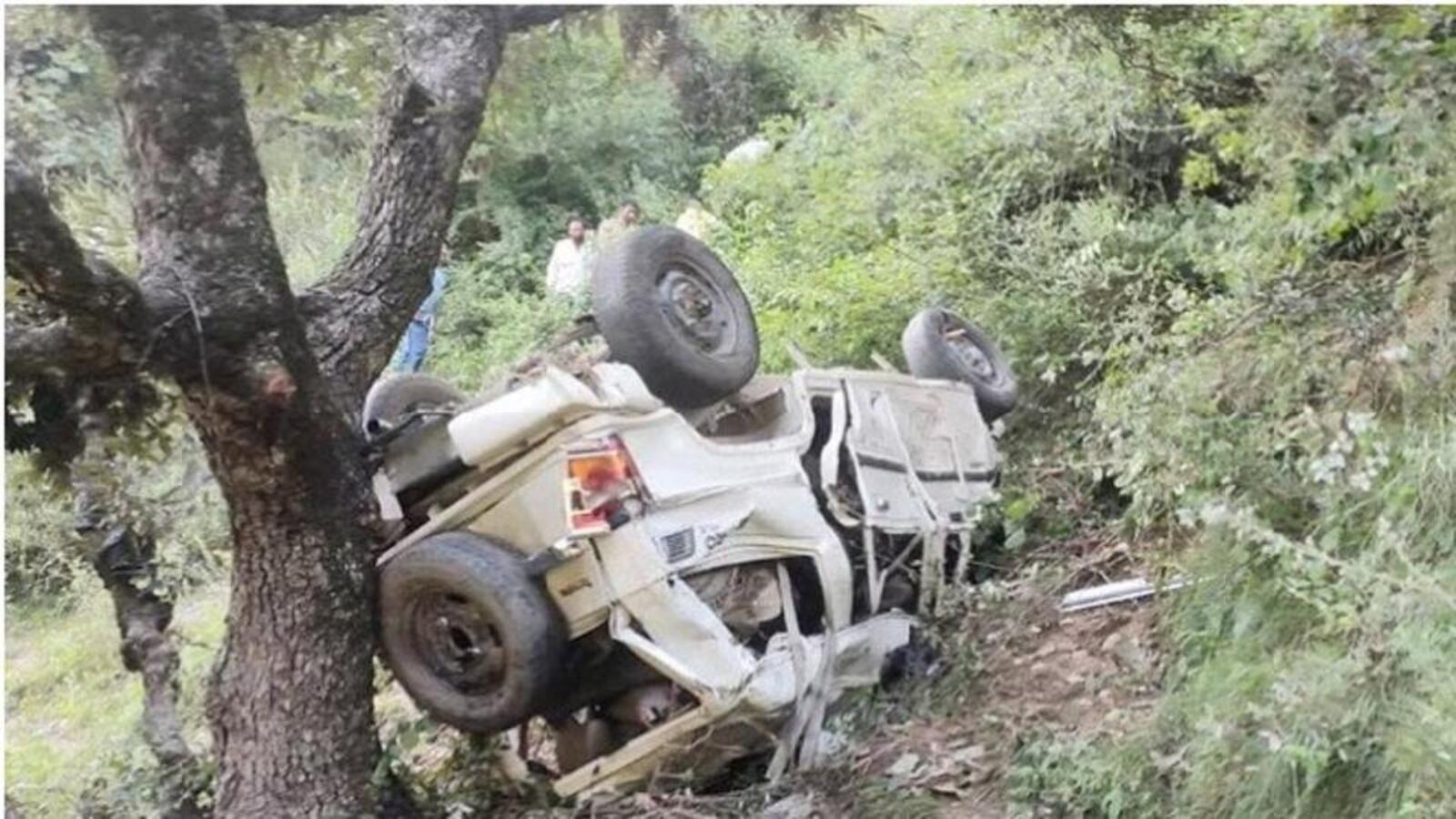 Two women among 3 killed as SUV rolls down hill in Chamba district - Vimarsana News