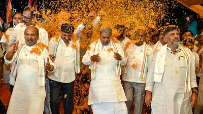Karnataka CM Siddaramaiah and DCM DK Shivakumar celebrated the one-year completion of Congress's 'Bharat Jodo Yatra' in Ramanagara on Thursday. (ANI Photo) (Arun Kumar Rao) Karnataka CM Siddaramaiah and DCM DK Shivakumar celebrated the one-year completion of Congress's 'Bharat Jodo Yatra' in Ramanagara on Thursday. (ANI Photo) (Arun Kumar Rao)