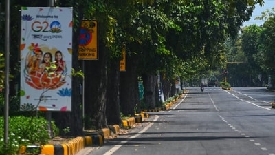Deserted Ferozshah Road on Friday Morning due to restrictions ov vehicular movement in light of the upcoming G20 Summit. (HT Photo) Deserted Ferozshah Road on Friday Morning due to restrictions ov vehicular movement in light of the upcoming G20 Summit. (HT Photo)