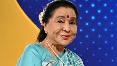 Asha Bhosle turns 90 on Friday. (President of India Twitter) Asha Bhosle turns 90 on Friday. (President of India Twitter)