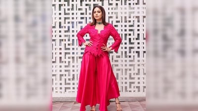 Nushrratt Bharuccha opted for straight hair, which gave her a sleek and polished appearance. (Instagram/@nushrrattbharuccha) Nushrratt Bharuccha opted for straight hair, which gave her a sleek and polished appearance. (Instagram/@nushrrattbharuccha)