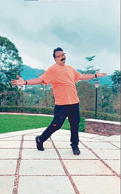 A still from Amol Kamble’s viral video
