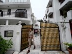 Police identified the dead lawyer as Renu Sinha, a resident of D-40 in Sector 30, and said she was not practising since the past few years. (Sunil Ghosh/HT Photo)