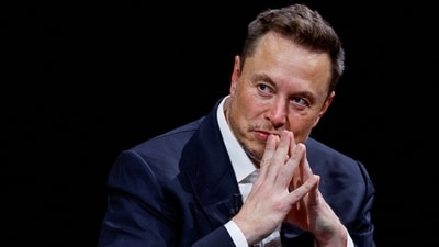 FILE PHOTO: Elon Musk gestures as he attends the Viva Technology conference dedicated to innovation and startups at the Porte de Versailles exhibition centre in Paris, France, June 16, 2023. REUTERS/Gonzalo Fuentes/File Photo/File Photo (REUTERS)