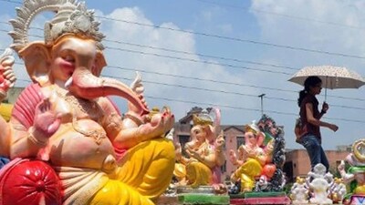BBMP opens window clearance centers for Ganesh pandal applicants in Bengaluru. BBMP opens window clearance centers for Ganesh pandal applicants in Bengaluru.