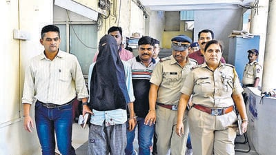 Mumbai, India - Sep 04, 2023 : The Powai police on Monday morning arrested a cleaning staff of a housing society in Marol for allegedly murdering a trainee air hostess living in the building, in Mumbai, India, Monday, Sep 04, 2023. (Photo by Vijay Bate/HT Photo) Mumbai, India - Sep 04, 2023 : The Powai police on Monday morning arrested a cleaning staff of a housing society in Marol for allegedly murdering a trainee air hostess living in the building, in Mumbai, India, Monday, Sep 04, 2023. (Photo by Vijay Bate/HT Photo)