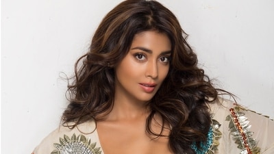 Actor Shriya Saran was seen in Kannada-language period action film, Kabzaa Actor Shriya Saran was seen in Kannada-language period action film, Kabzaa