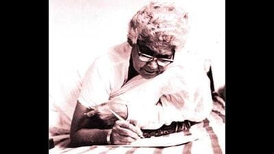 Urdu writer Ismat Chughtai (HT File) Urdu writer Ismat Chughtai (HT File)