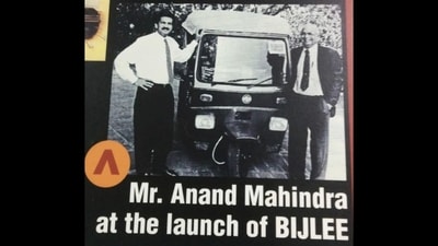 Anand Mahindra with the EV his company created in the year 1999. (X/@anandmahindra) Anand Mahindra with the EV his company created in the year 1999. (X/@anandmahindra)