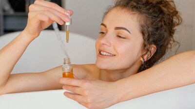 Sneha Basti: This therapy is administered through the nasal route. Medical oils such as shidbindu taila or anu taila are put in the nostrils in the same way as you put nasal drops. It helps in the treatment of the pain above the shoulder area. (Freepik ) Sneha Basti: This therapy is administered through the nasal route. Medical oils such as shidbindu taila or anu taila are put in the nostrils in the same way as you put nasal drops. It helps in the treatment of the pain above the shoulder area. (Freepik )