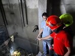 The construction lift in the 40-storey building located in Balkum area off the Ghodbunder Road here collapsed on Sunday evening. (Praful Gangurde / HT Photo) The construction lift in the 40-storey building located in Balkum area off the Ghodbunder Road here collapsed on Sunday evening. (Praful Gangurde / HT Photo)