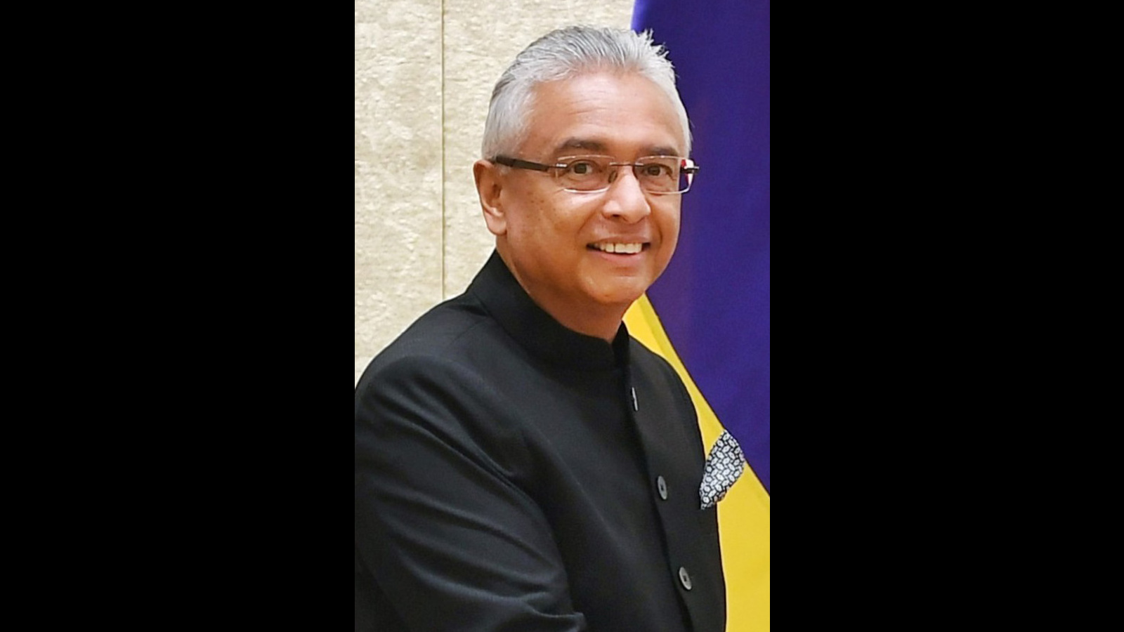 Spiritual Sojourn: Mauritius PM offers prayers at KV Temple, attends Ganga Aarti - Vimarsana News