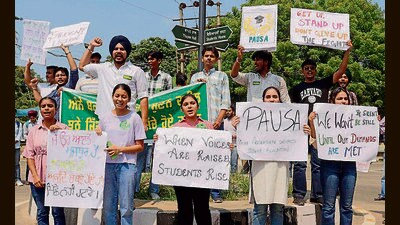 PAU student association members during a protest outside the vice chancellor’s office in Ludhiana on Monday. (Manish/HT) PAU student association members during a protest outside the vice chancellor’s office in Ludhiana on Monday. (Manish/HT)