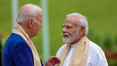 Prime Minister Narendra Modi with US President Joe Biden at Mahatma Gandhi's memorial Rajghat on the final day of the G20 Summit. (PTI) Prime Minister Narendra Modi with US President Joe Biden at Mahatma Gandhi's memorial Rajghat on the final day of the G20 Summit. (PTI)